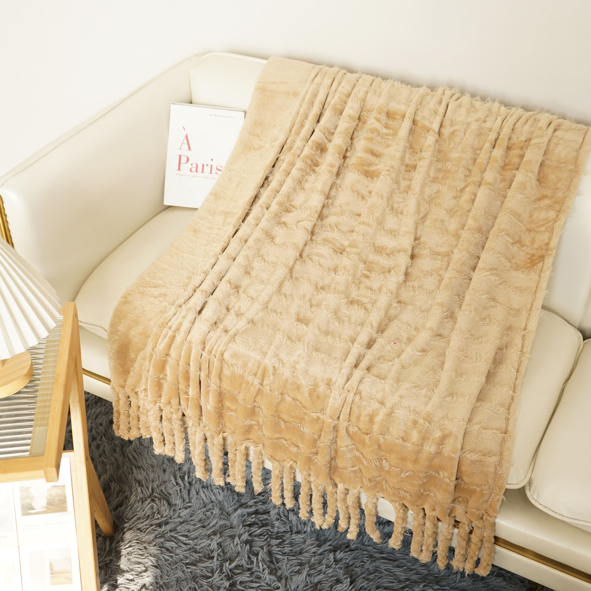 สีน้ำตาล