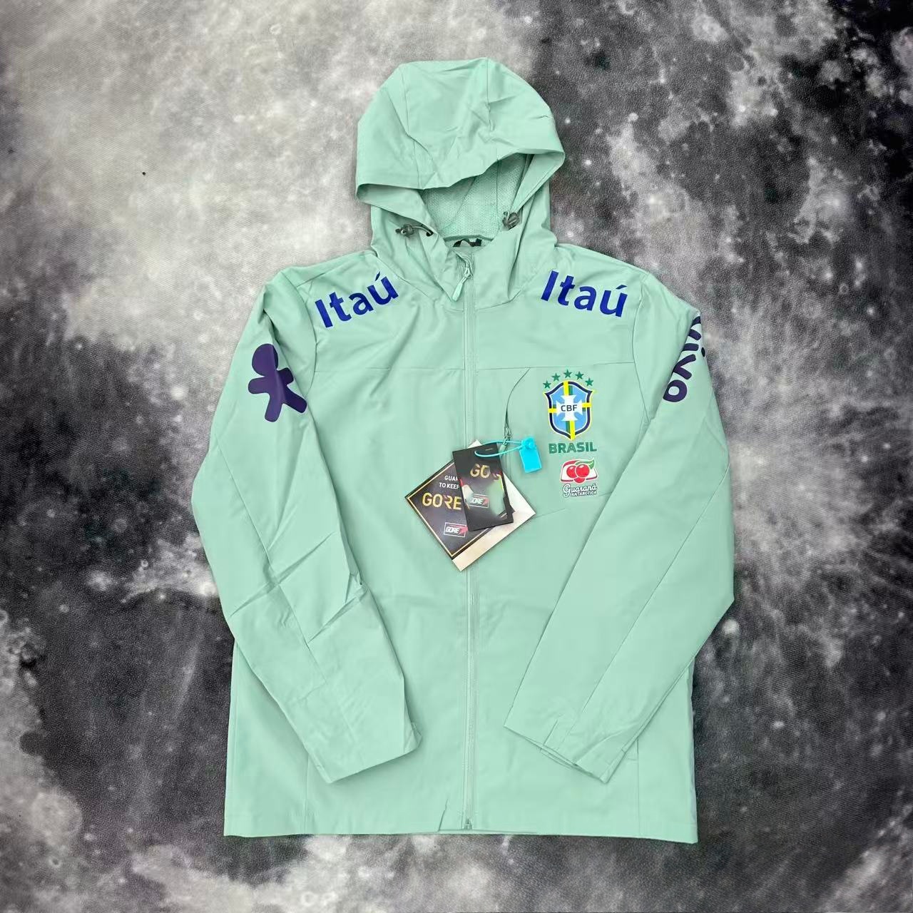Brazil Windbreaker Green 2