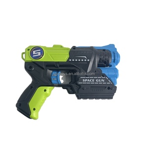 Sıcak satış çocuk çekim GameToys manuel yumuşak kurşun silah seti açık yumuşak EVA mermi oyuncaklar ile oyna - Product Image 1