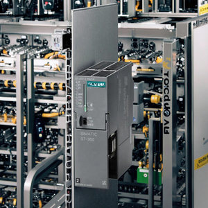 2025 el más nuevo controlador lógico programable de CPU delgada MÓDULO DE E/S Digital Control de automatización PAC y controladores dedicados PLC más nuevo