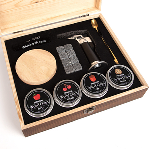 Miễn Phí Vận Chuyển 4 Ủng Hộ Whiskey Cocktail Hút Thuốc Kit Với Ngọn Đuốc Và Bằng Gỗ Hộp Quà Tặng Cho Nam Giới Của Laser Khắc Khoảng Trống - Product Image 5