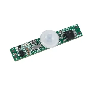 PIR03 sensore di movimento PIR 6A DC12V-24V con sensore di luce diurna-tempo di ritardo regolabile può essere utilizzato all'interno del profilo per la casa
