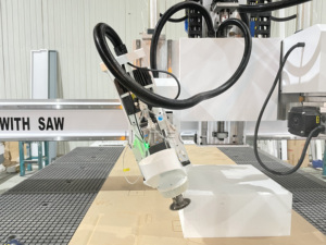 Máquina enrutadora de 4 ejes CNC Carpintería 1530 enrutador CNC para cortar fresado y grabado - Product Image 3
