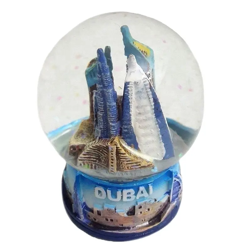 Çin fabrika toptan OEM hediyeler ve el sanatları reçine ev dekor turist kar kubbe Dubai kar küresi hatıra