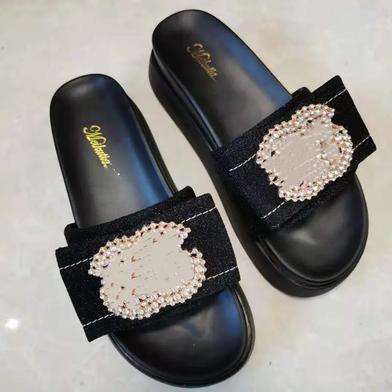 Zapatillas de lujo con diamantes para mujer, chanclas de cristal con diamantes de imitación, suela de goma, chanclas deslizantes ostentosas, 2022