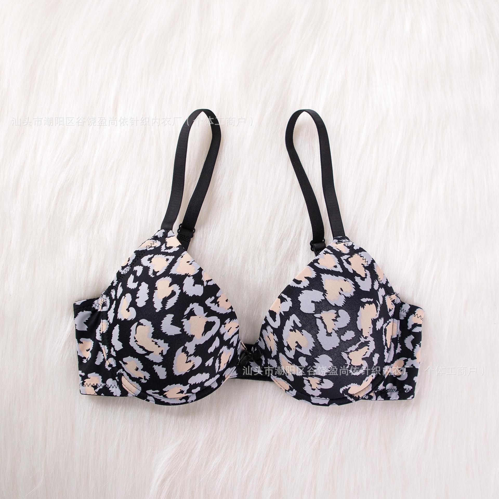 Imprimé floral noir