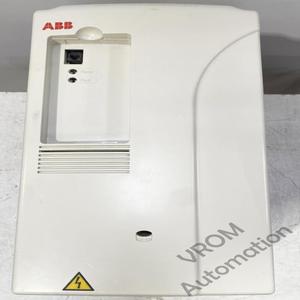 PLCプログラミングコントローラACS800U100405P901 40HP VFD入力480VAC 3PH 50A 0300Hz - Product Image 1