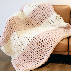 Domi Thương Hiệu Tùy Chỉnh Đầy Màu Sắc Chân Không Đóng Gói Ngón Tay Hiển Thị 226G Cho Crochet Đệm Chăn Chunky Chenille Sợi - Product Image 5