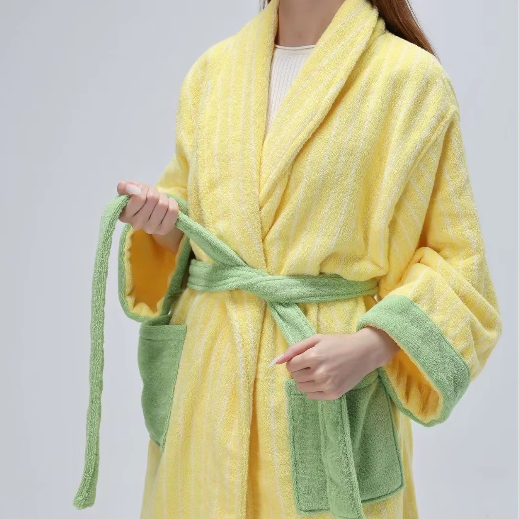 Yellow stripe green edge