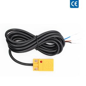 Sensor de proximidad inductivo de tipo plano directo de fábrica DINGGAN, distancia de 5mm, 10-30VDC con PNP NC - Product Image 3