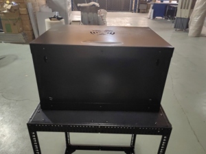优质4u 6u闭路电视电信交换机电脑柜电信金属钢板网柜 - Product Image 3