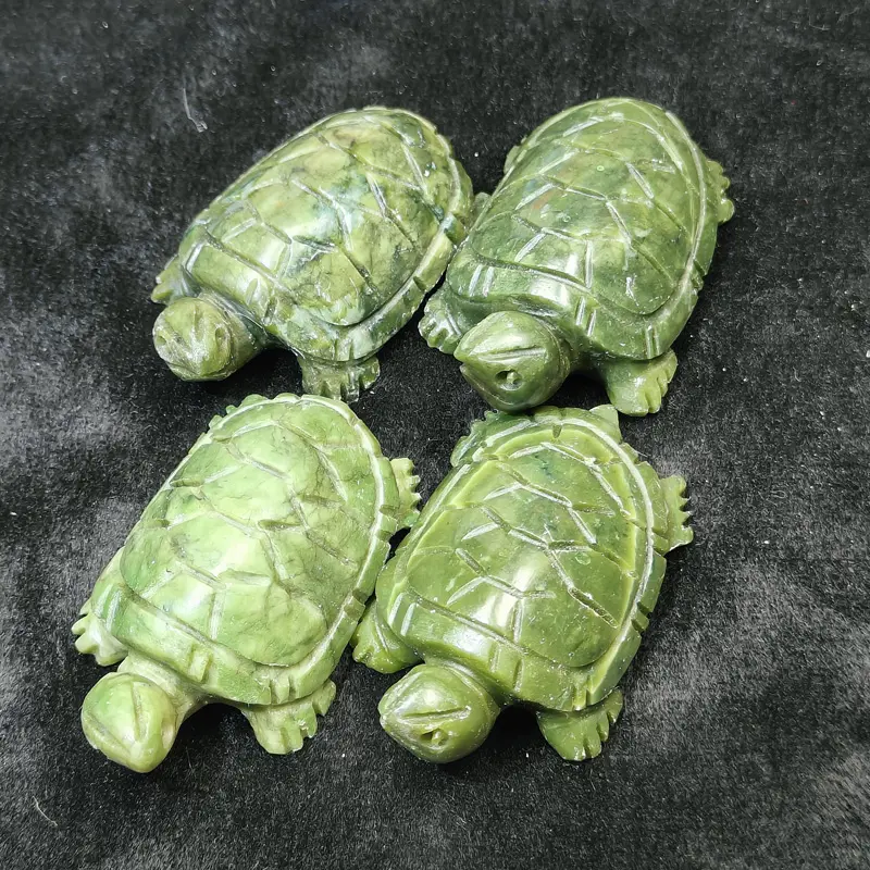 Vente en gros de petite tortue d'eau en jade naturel gravure à la main xiuyan jade argent tortue