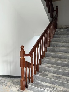 Nhà Sản Xuất Của Rắn Sồi Gỗ Cầu Thang Lan Can Thẳng Hộ Lan Tôn Sóng Trung Tâm Cột Khác Nhau Nhỏ Lớn Cột Tường Bảng - Product Image 5