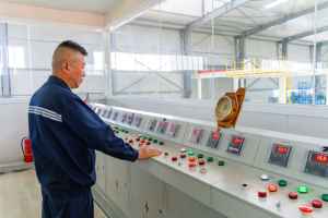 Máquina de bloques de construcción AAC Alc de semiautomatización a buen precio, línea de producción de ladrillos de cenizas volantes con componentes PLC de motor central - Product Image 3