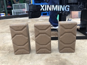 <strong>Low</strong> Cost High Income XM2-25 <strong>Clay</strong> Making Machinery Block Business Building Semi-Automatic Hydraulic Block of Making Machine - Product Image 3