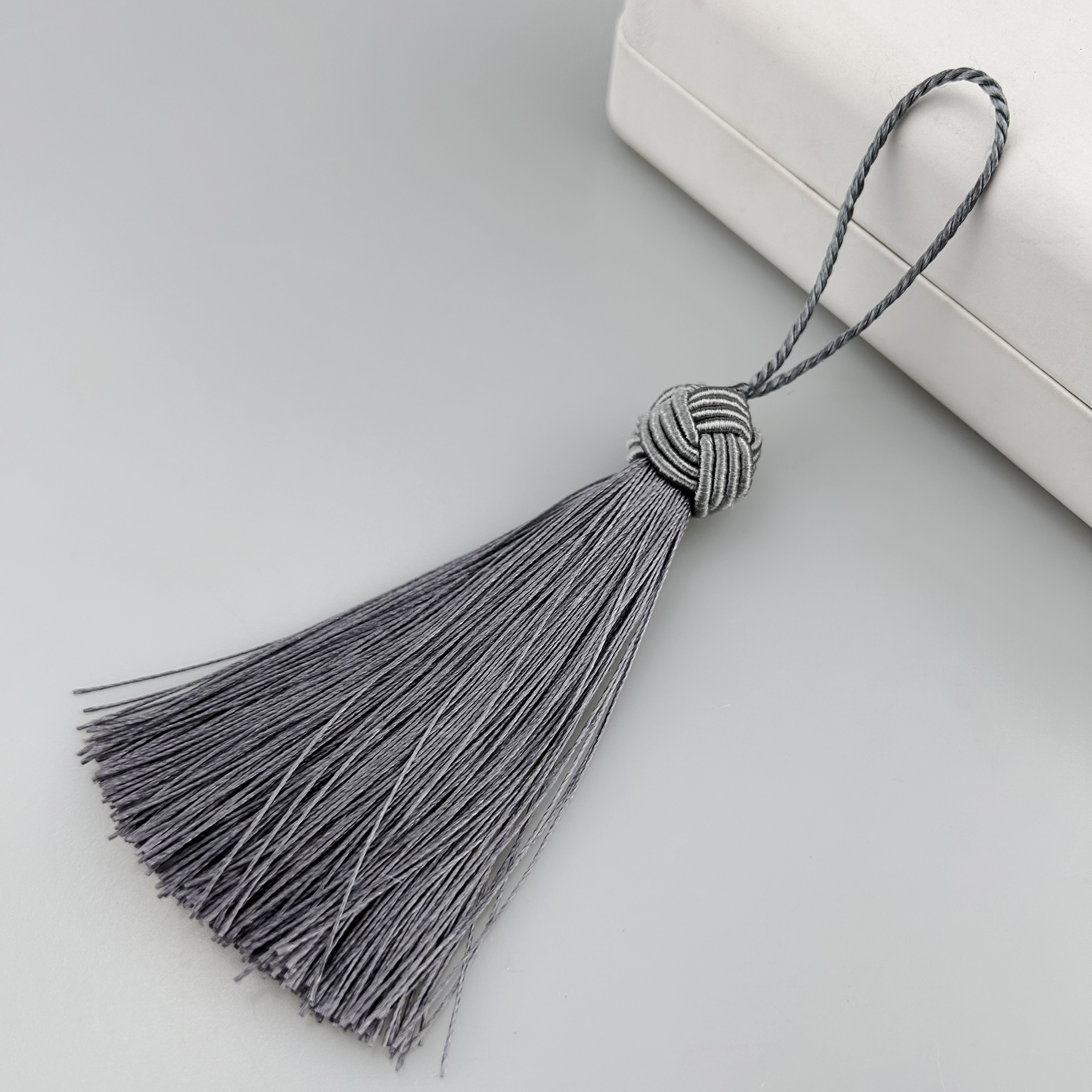 Gris