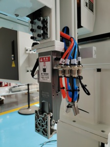 China machte beliebte automat isierte Roboter Arm Servo Roboter Doppel Traverse Roboter auf Spritz gieß maschine - Product Image 6