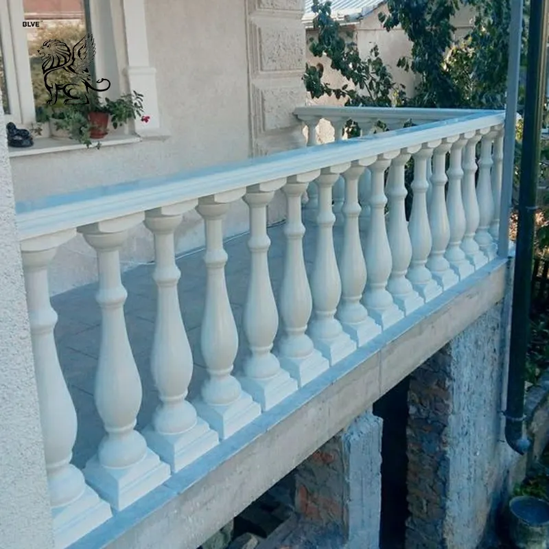 BLVE Villa Outdoor Steins chnitzerei Französisch Balkon geländer Runde römische Säule Weißer Marmor Baluster Handlauf