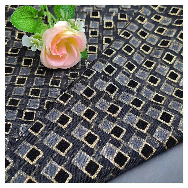 2024 Novas Tendências Designer De Tecido Glitter Tulle Black Gold Polyester Plaid Flocado Tecido De Malha De Tule