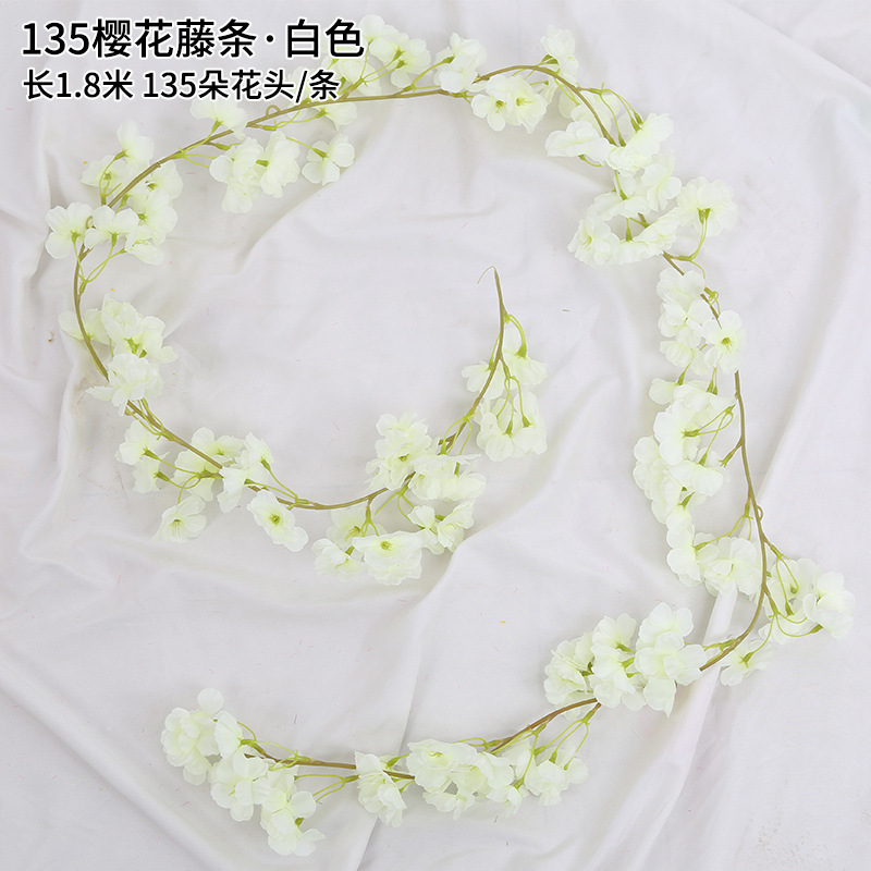 135 fleurs de cerisier blanches