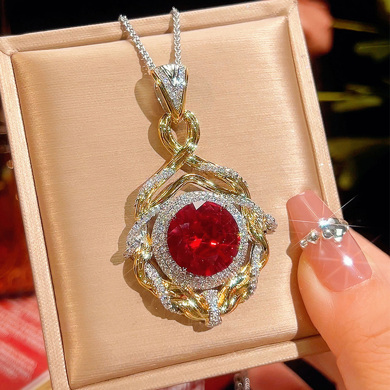 Pendentif corindon rouge avec chaîne Chopin