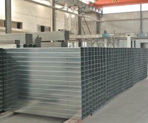 מותאם אישית מגש ניהול כבל מגולוון תחת <span class=keywords><strong>trunking</strong></span> כבל שולחן חיווט בתעלות ישירה מן המפעל