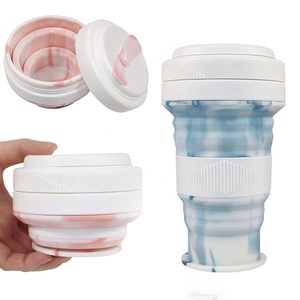 Özel taşınabilir 20 Oz <span class=keywords><strong>550</strong></span> ML katlanabilir silikon kap katlanır kullanımlık açık kamp kupa su seyahat için kapaklı bardak ve saman