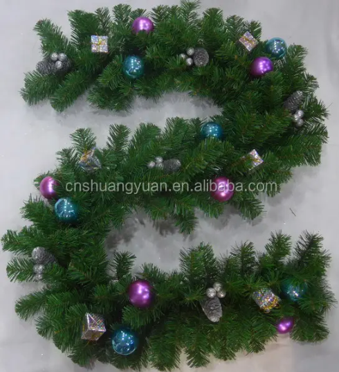 Christmas Garland 3