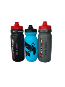 Hot Bán 750Ml PE Sport Bóp Chai Nước Với Pull Top Silicon Sipper - Product Image 5