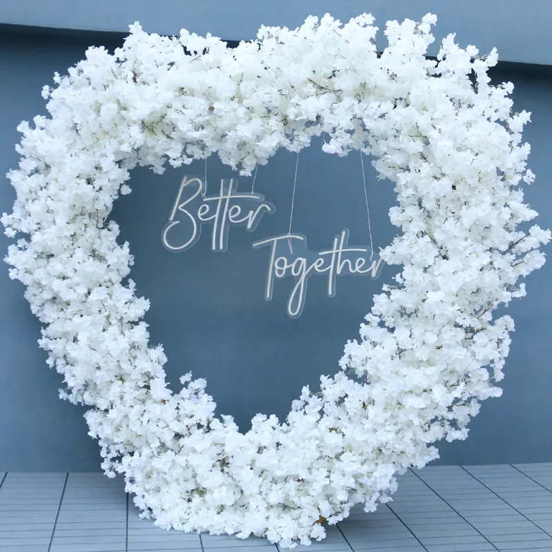 Fiore di ciliegio bianco con cuore/forma di luna/arco/cerchio rotondo/mensola in corno sfondo di nozze porta di fiori cornice floreale per feste