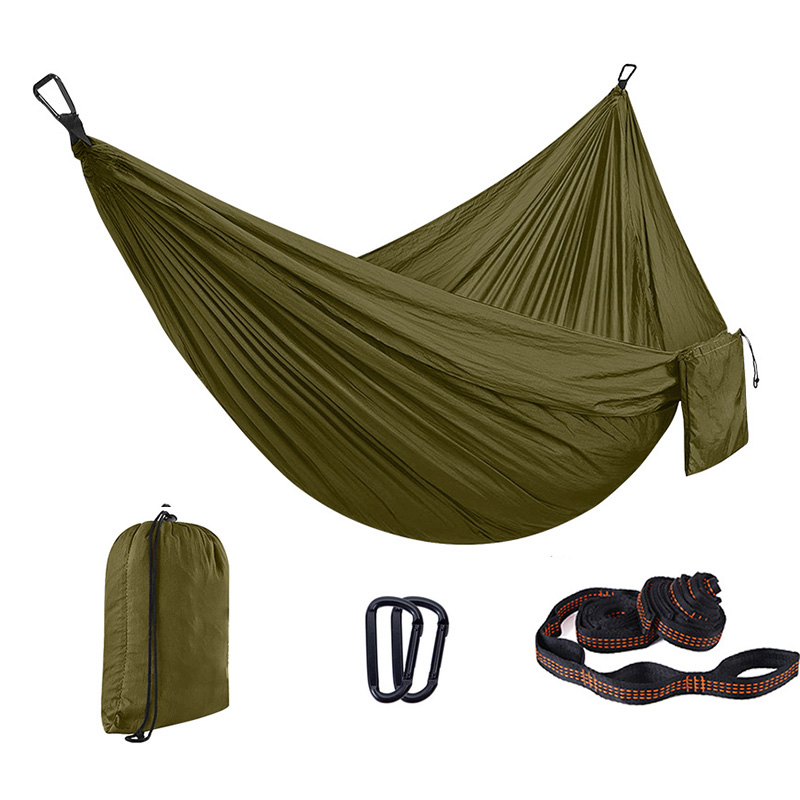 Vert militaire