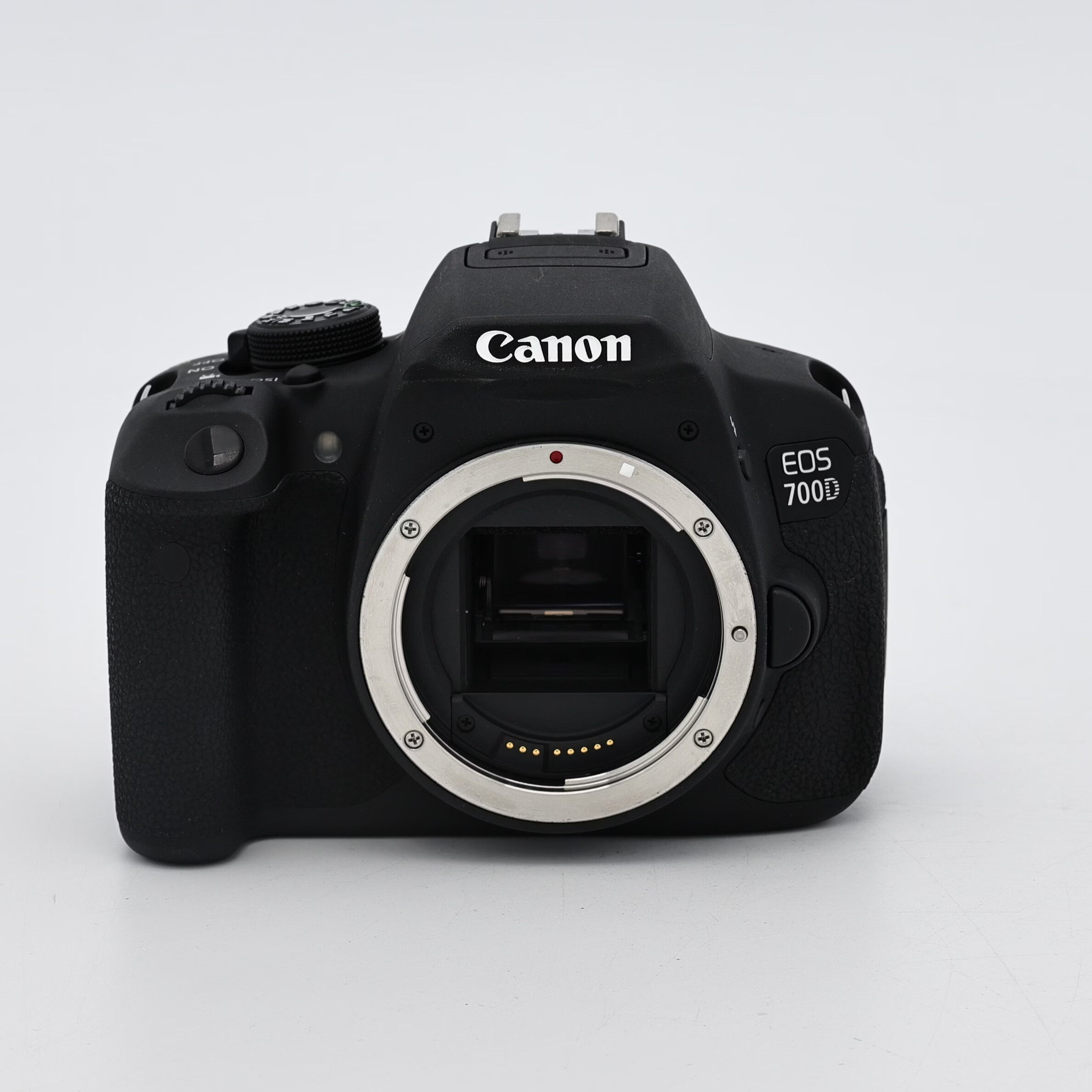 700D