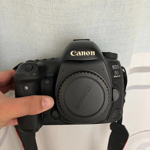 Used Digital <strong>Camera</strong> EOS <strong>5D</strong> Mark IV 5D4 <strong>SLR</strong> <strong>Camera</strong> <strong>SLR</strong> Full Frame with EF 24-105mm F/4L IS II USM <strong>SLR</strong> Lens <strong>Camera</strong> - Product Image 1