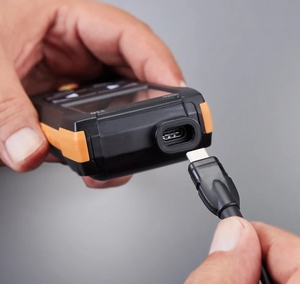 Testo 110 Instrumento de medición de temperatura digital con conexión APP NTC y sonda Pt100 opcional