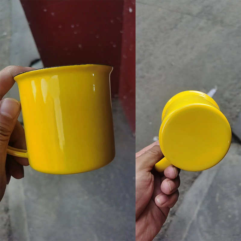Jaune