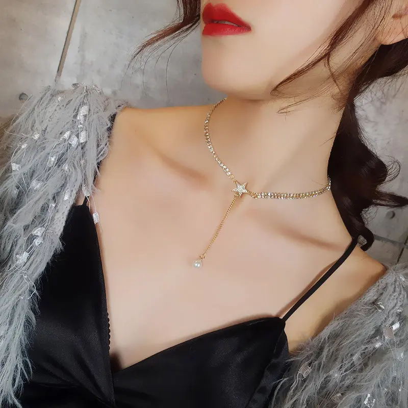 2020 di Modo Nuovo Full Cristallo Del Diamante Del Rhinestone Stella Catena Della Clavicola Donne Collo Corto Dei Monili Del Pendente Della Perla Collane Del Choker