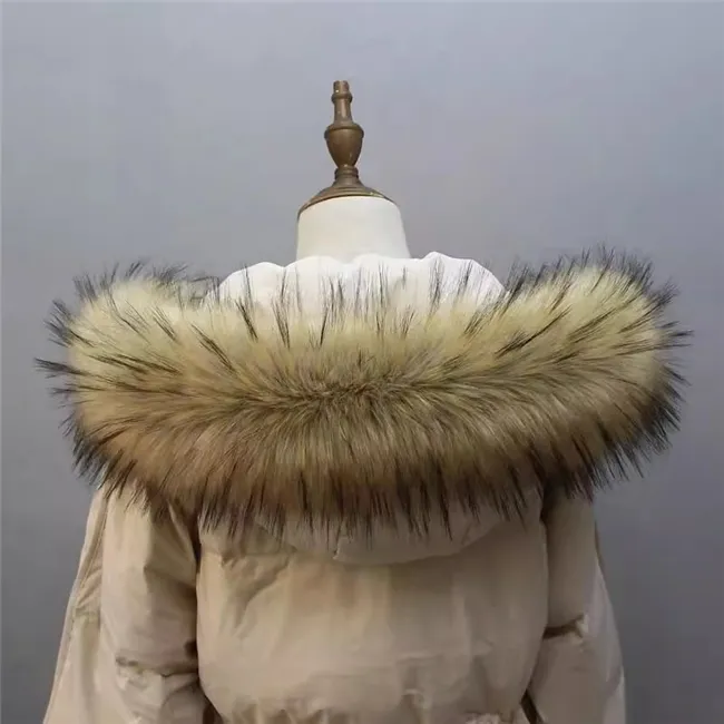 Invernale con collo in pelliccia di volpe grande cappuccio lungo da donna