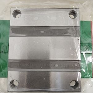 Guía lineal Hiwin original HGR45, Riel de guía lineal y bloque deslizante HGW45 - Product Image 4