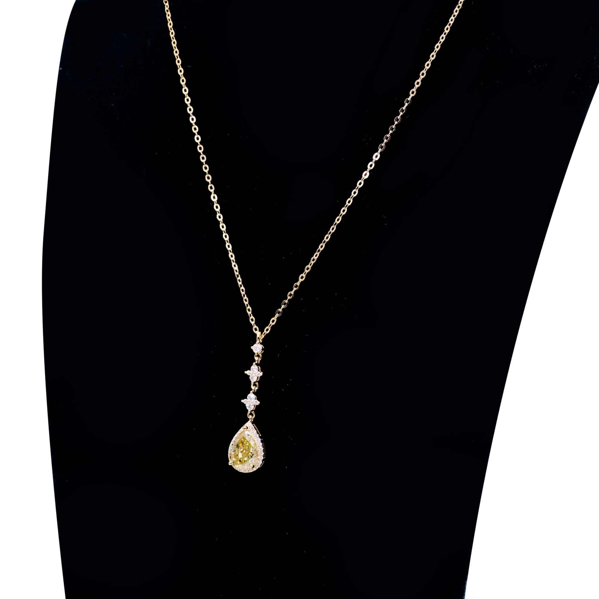 ชุบทอง 18k + มอยส์ซาไนต์สีเหลือง