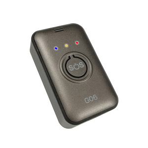 ตัวติดตาม GPS ขนาดเล็กแบบพกพาเครื่องติดตามตำแหน่งแบบเรียลไทม์พร้อมระบบเตือนภัย SOS สำหรับเด็กผู้สูงอายุสัตว์เลี้ยงและรถยนต์