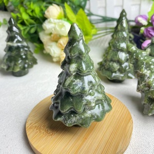 งานฝีมือแกะสลักคริสตัลหยกสีเขียว8ซม. สำหรับตกแต่งเทศกาลคริสต์มาสงานสร้างบรรยากาศวันหยุดสุดเพอร์เฟกต์สำหรับเป็นของขวัญ - Product Image 5