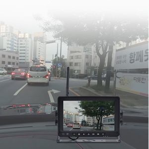 Sistema de Monitor de cámara de respaldo de vista cuádruple inalámbrico de 7 pulgadas HD 4 cámaras Pantalla de marcha atrás de camiones Función impermeable Garantía de 1 año - Product Image 6