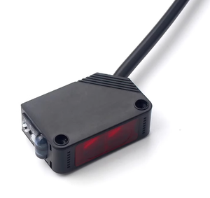 In magazzino E3Z-D61 2M originale sensore fotoelettrico nuovo in Stock modulo Chip Chip componente elettronico - Product Image 1