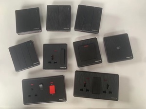 1 2 3 4ギャング1way2wayダブル13Aユニバーサルマルチスイッチソケット、ライトウォール電気スイッチブラックブラシカラー家庭用