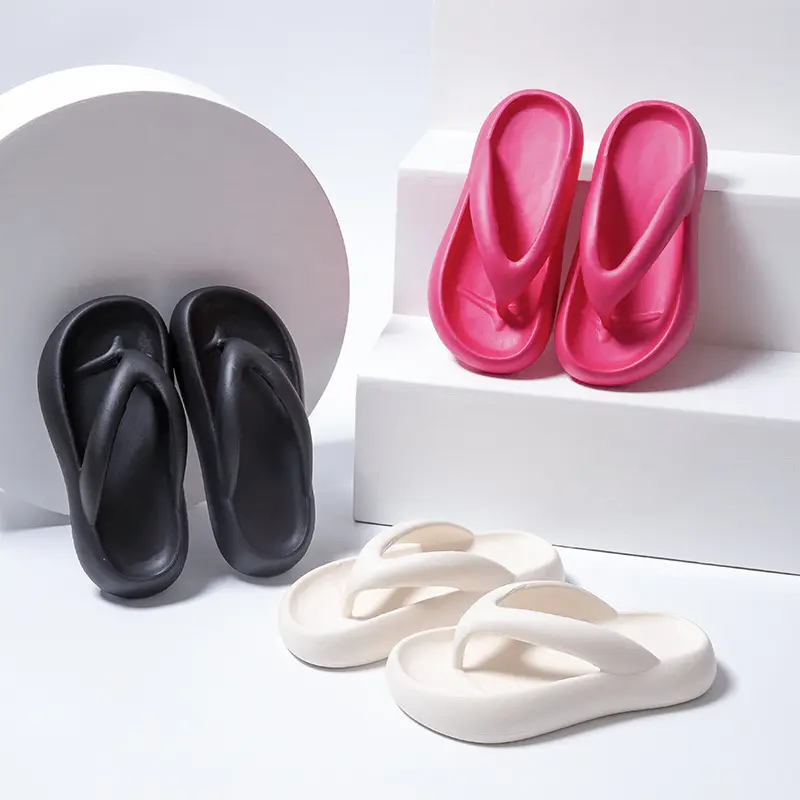 Pantofole alla moda con suola spessa EVA scarpe leggere estive sandali piatti infradito scarpe per donna e donna