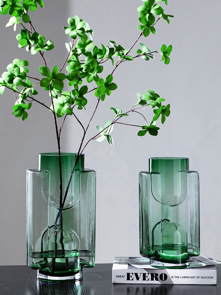 Factory Produced Wholesale Glass Luxury Vases