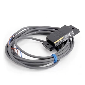 E2K-F10MC1 2m接近传感器电容式传感器 - Product Image 1