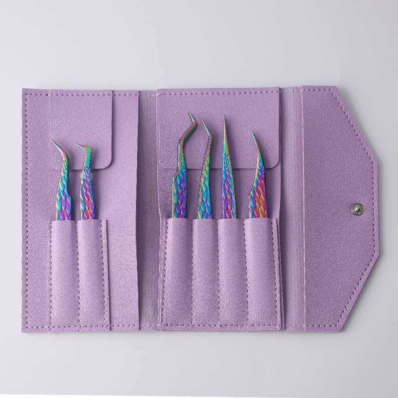 Conjunto de 6 piezas: ángel color titanio con bolso de cuero púrpura.
