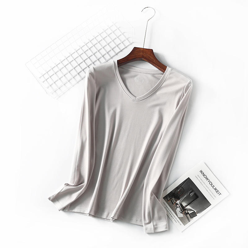 สีเทาแสงจันทร์