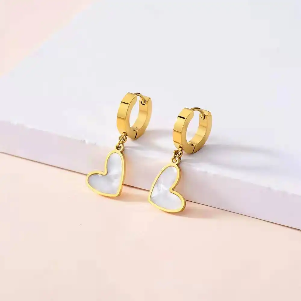 wholesale 2021 new Pendientes stainless steel earrings jewelry moon and heart 14k heart stud earrings